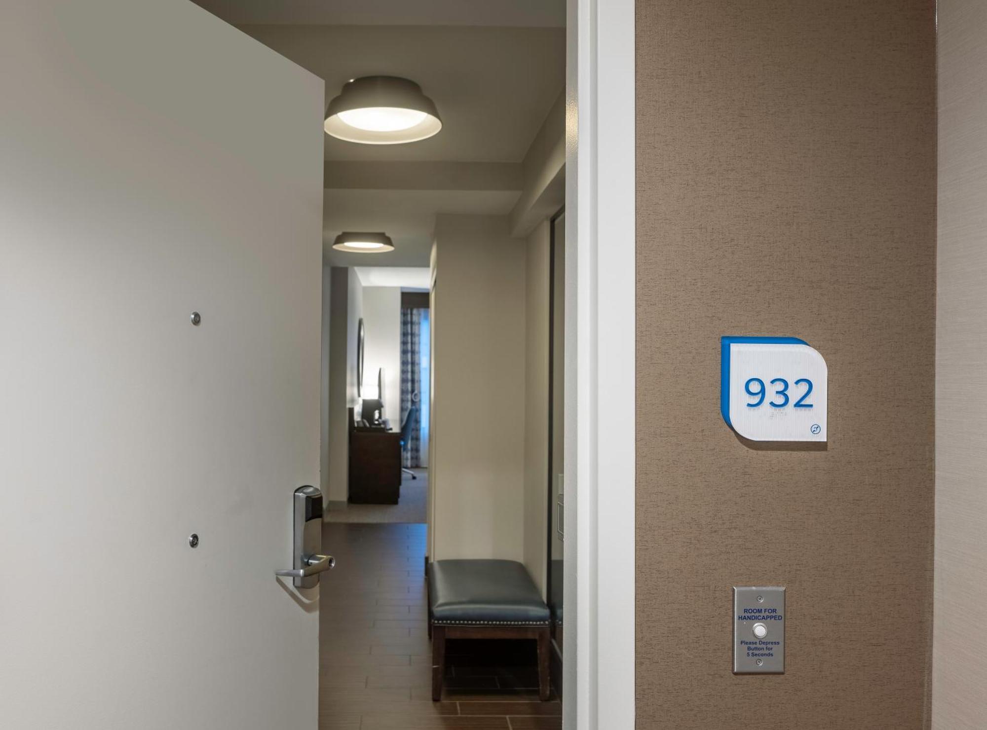 Hilton Garden Dc/georgetown Area Hotel Washington